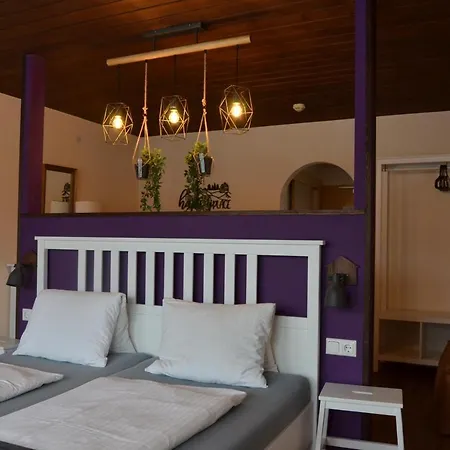 Hotel Dahoam By Sarina - & 3*