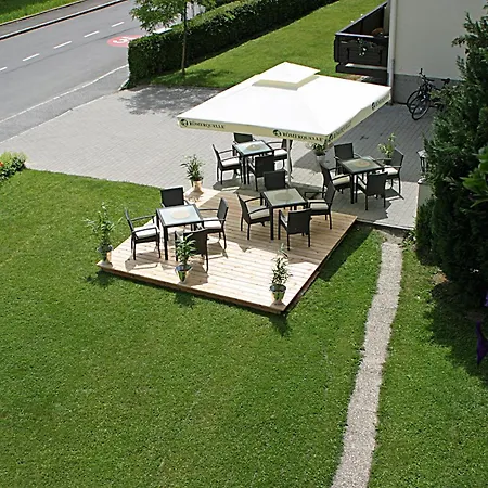 Dahoam By Sarina - & ホテル