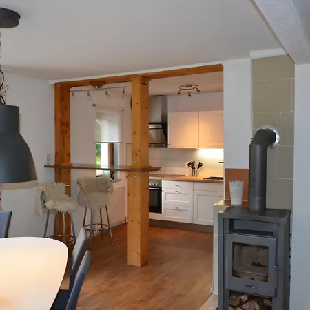 Dahoam By Sarina - & ホテル